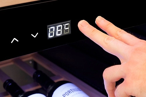Шкаф винный CASO WineExclusive 180 Smart — изображение 3